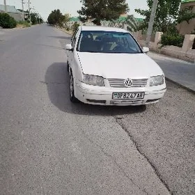 Volkswagen Bora 2001