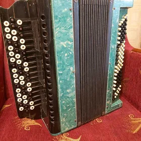 Баян