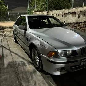 BMW E39 2002