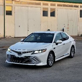 Toyota Camry 2020