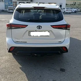 Toyota Highlander 2022