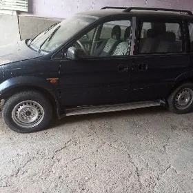 Mitsubishi RVR 1995