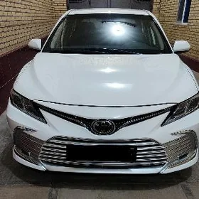 Toyota Camry 2020
