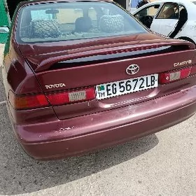 Toyota Camry 1998