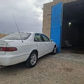 Toyota Camry 2000
