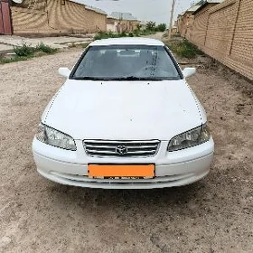 Toyota Camry 2000