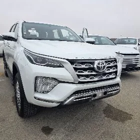 Toyota Fortuner 2025