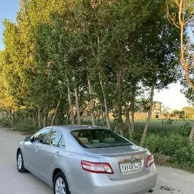 Toyota Camry 2011