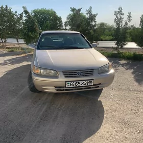 Toyota Camry 1998