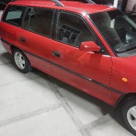 Opel Astra 1996
