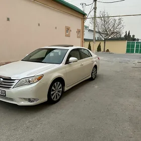 Toyota Avalon 2011