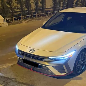 Hyundai Elantra 2024