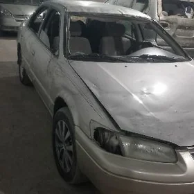 Toyota Camry 1998