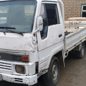 Toyota Hiace 1988
