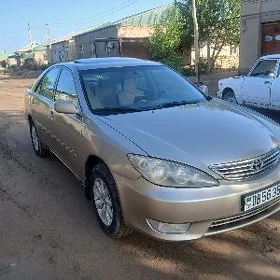 Toyota Camry 2004