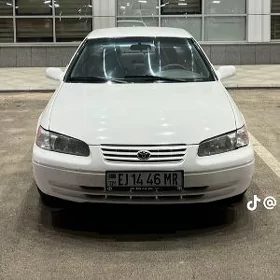 Toyota Camry 1998
