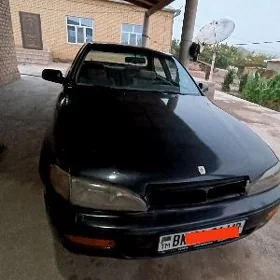 Toyota Camry 1990