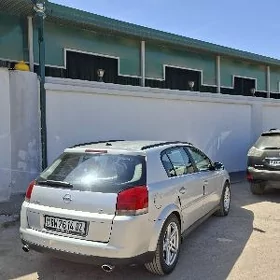 Opel Signum 2003