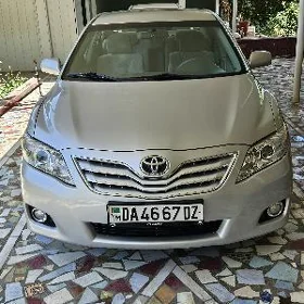Toyota Camry 2010