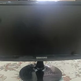 Продам монитор Samsung SyncMas