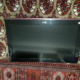 LG 32
