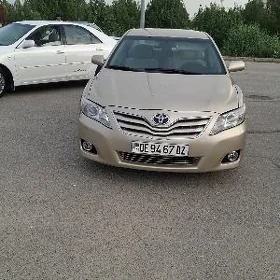 Toyota Camry 2010