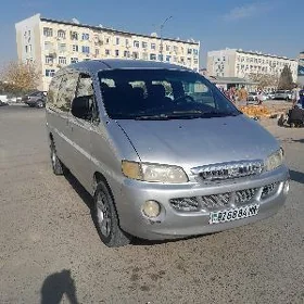 Toyota Hiace 2001