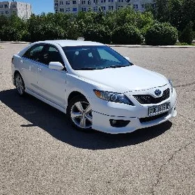 Toyota Camry 2011