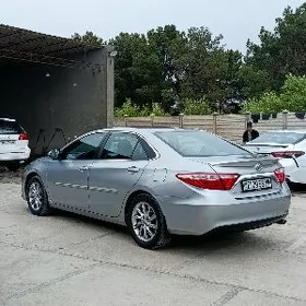 Toyota Camry 2017