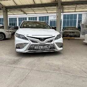 Toyota Camry 2020