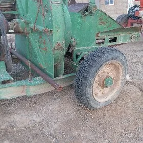 MTZ T-28 2008