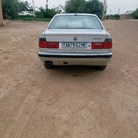 BMW 525 1990