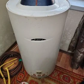 бойлер Аристон 100л