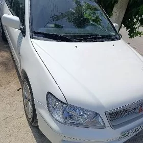 Mitsubishi Lanser 2004