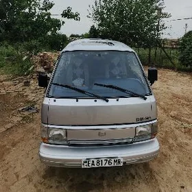 Toyota Hiace 1988