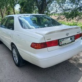 Toyota Camry 2000