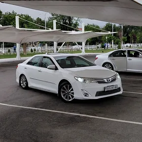 Toyota Camry 2013