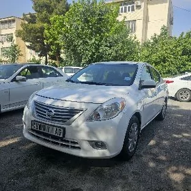 Nissan Versa 2013