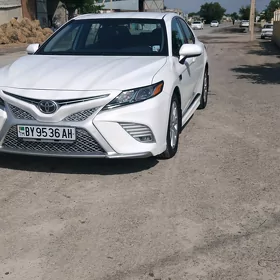 Toyota Camry 2020