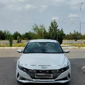 Hyundai Elantra 2021