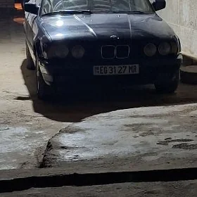 BMW 525 1990