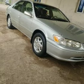 Toyota Camry 2001