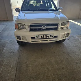Nissan Pathfinder 2005