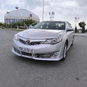 Toyota Camry 2013