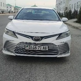 Toyota Camry 2018