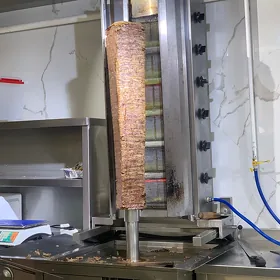 Dostawşik