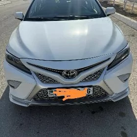 Toyota Camry 2022