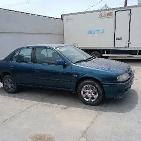 Nissan Primera 1995