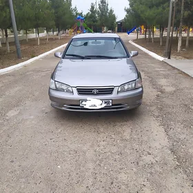 Toyota Camry 2000