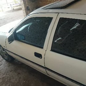 Opel Vectra 1990
